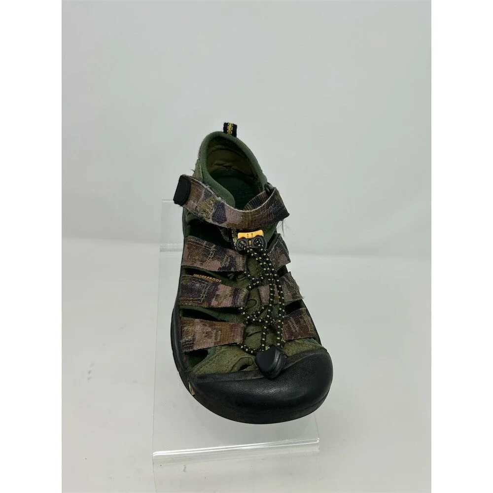 KEEN Newport H2 Youth Sport Sandals Green Camo Closed Toe Waterproof Size 2